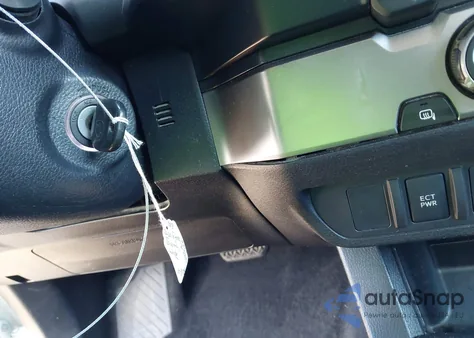 2020 Toyota Tacoma Sr z USA, uszkodzony, nr VIN 5TFRX5GN9LX177269